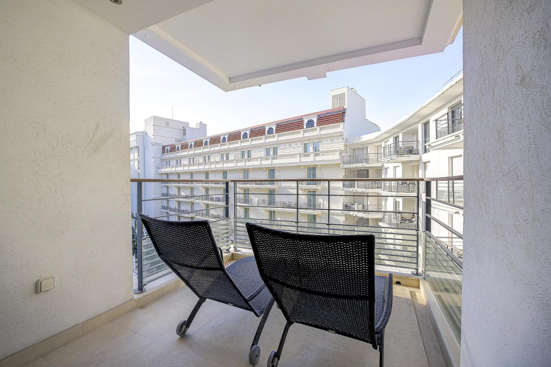 Carlton Riviera Appartement *